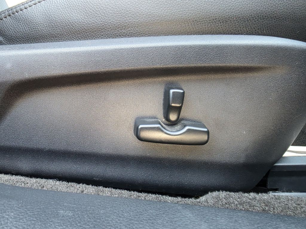 2013 Subaru Outback Image 46