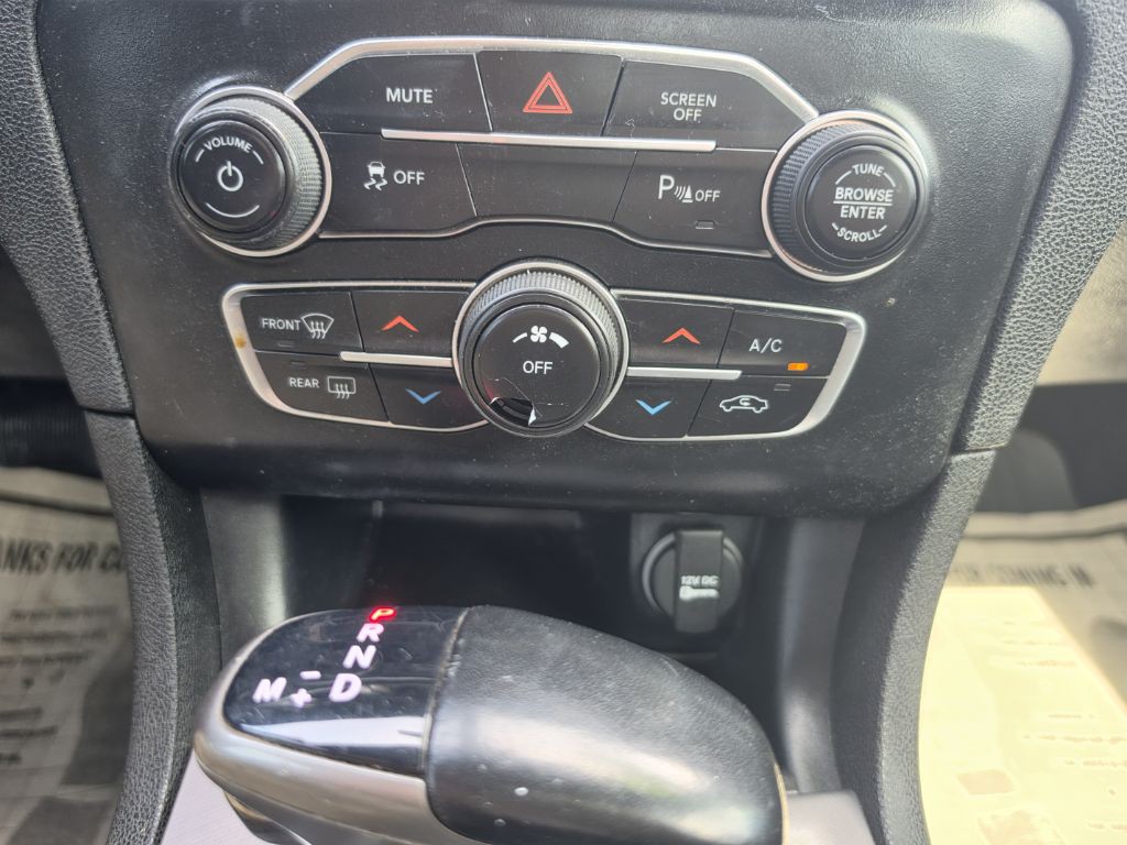 2020 Dodge Charger Image 36