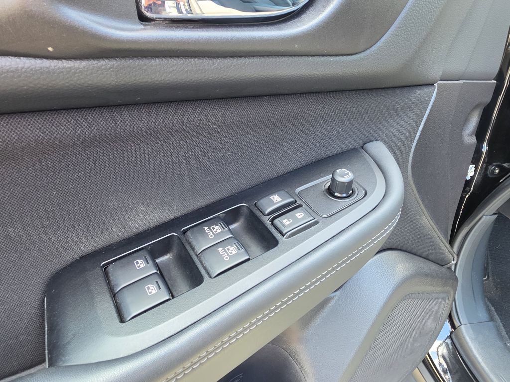 2017 Subaru Outback Image 16
