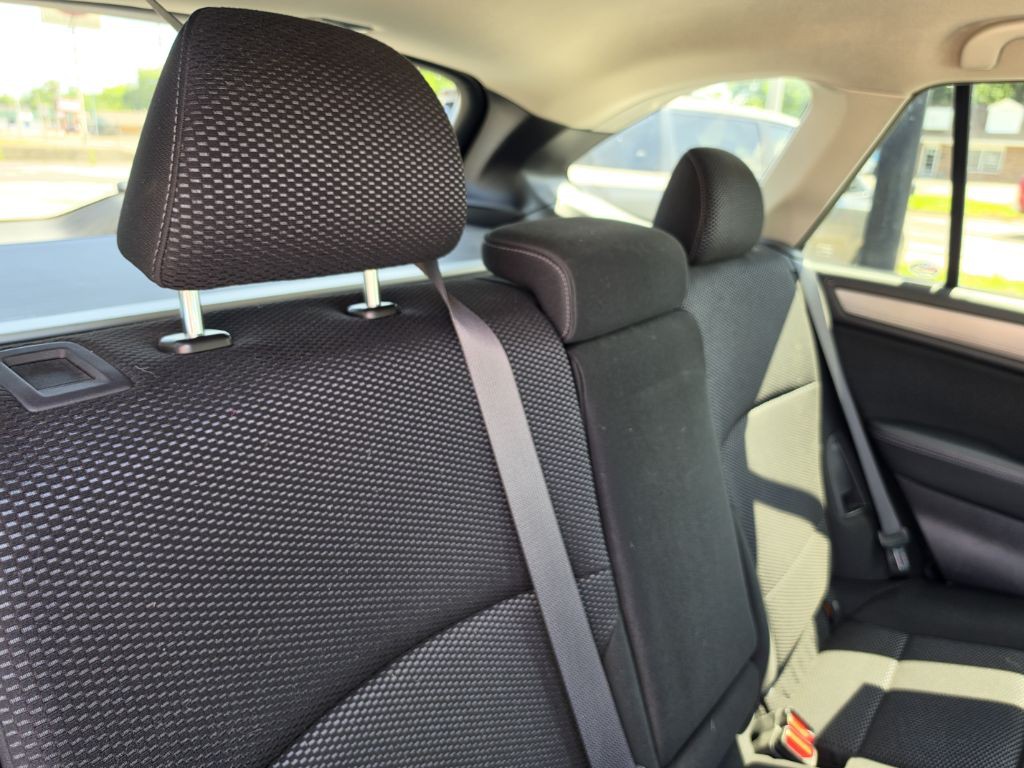 2017 Subaru Outback Image 23