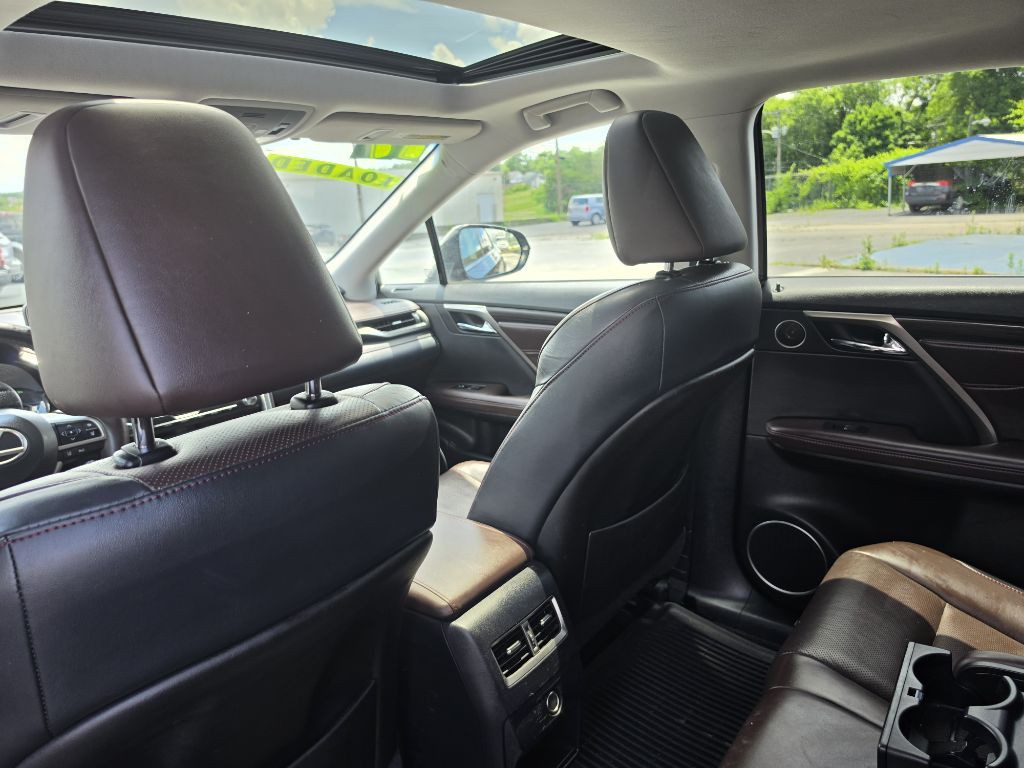 2017 Lexus RX Image 30