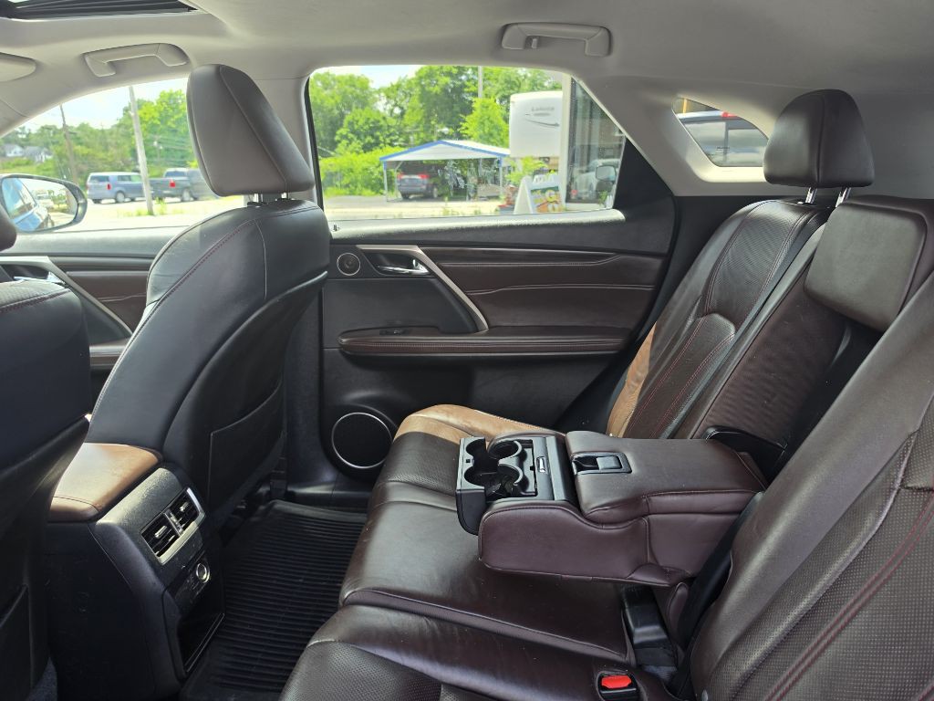 2017 Lexus RX Image 32