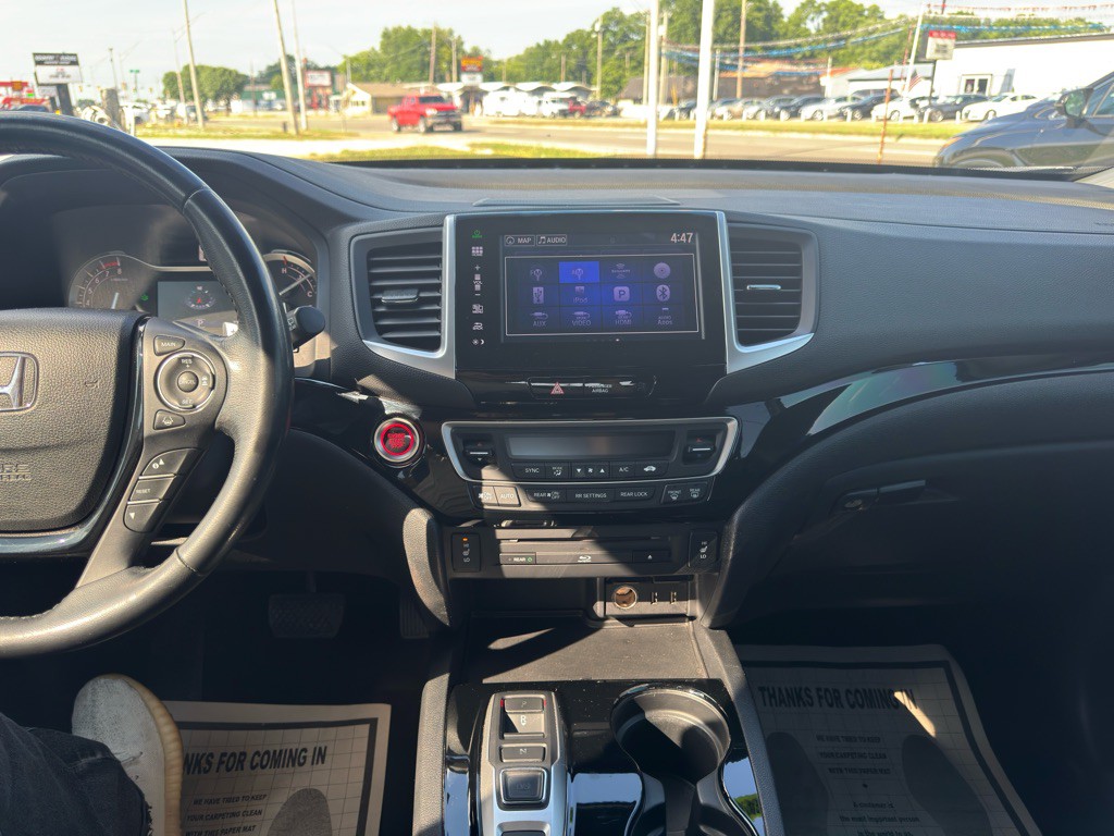 2016 Honda Pilot Image 16