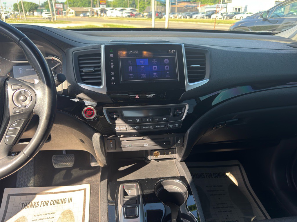 2016 Honda Pilot Image 17