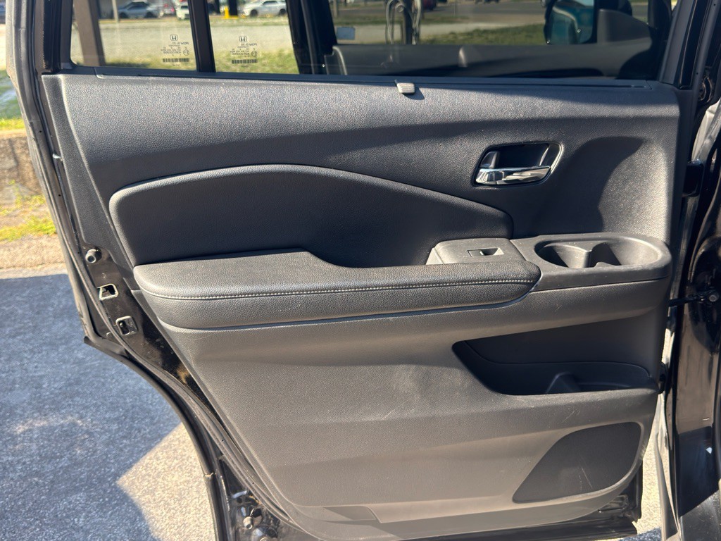 2016 Honda Pilot Image 28