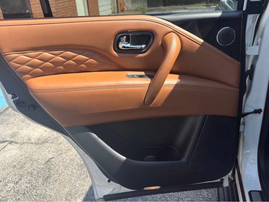 2019 INFINITI QX80 Image 26