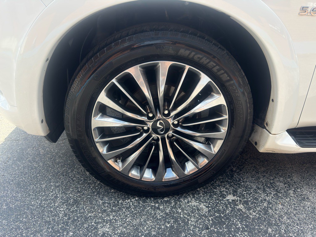 2019 INFINITI QX80 Image 39