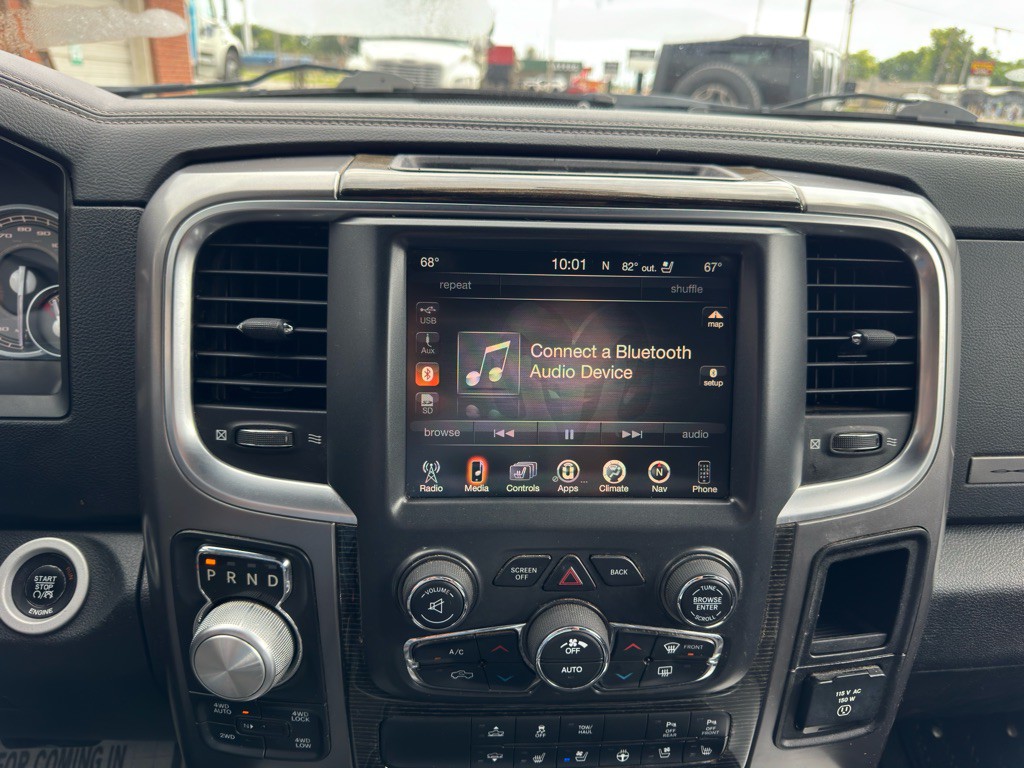 2016 RAM 1500 Image 17