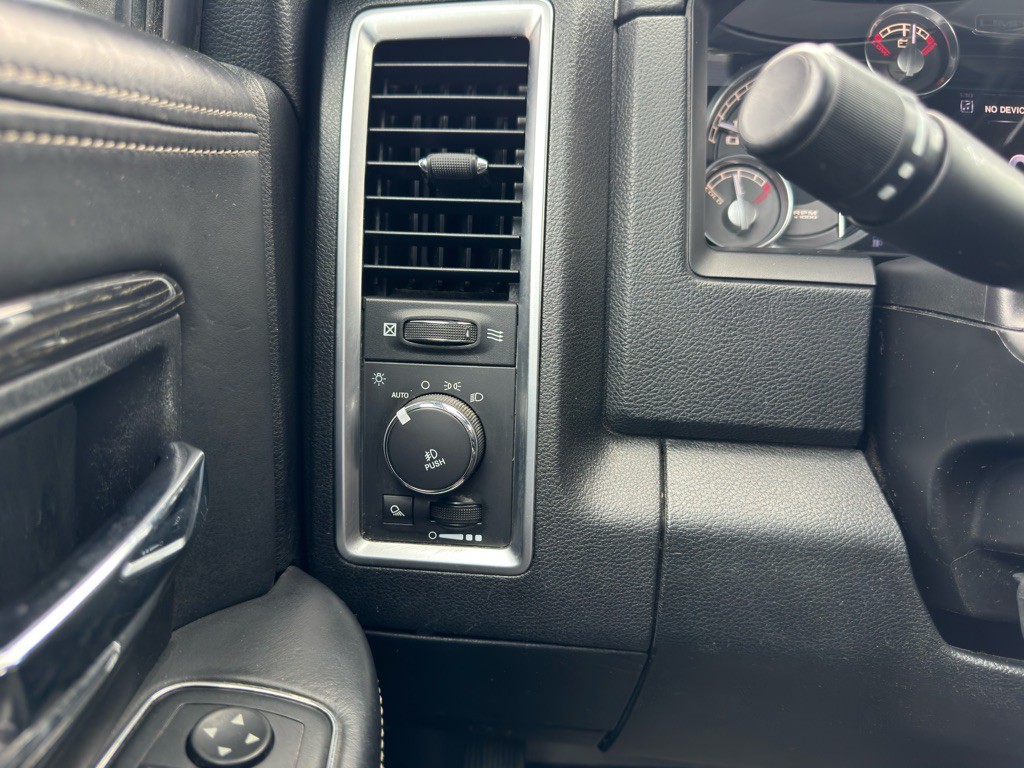 2016 RAM 1500 Image 23