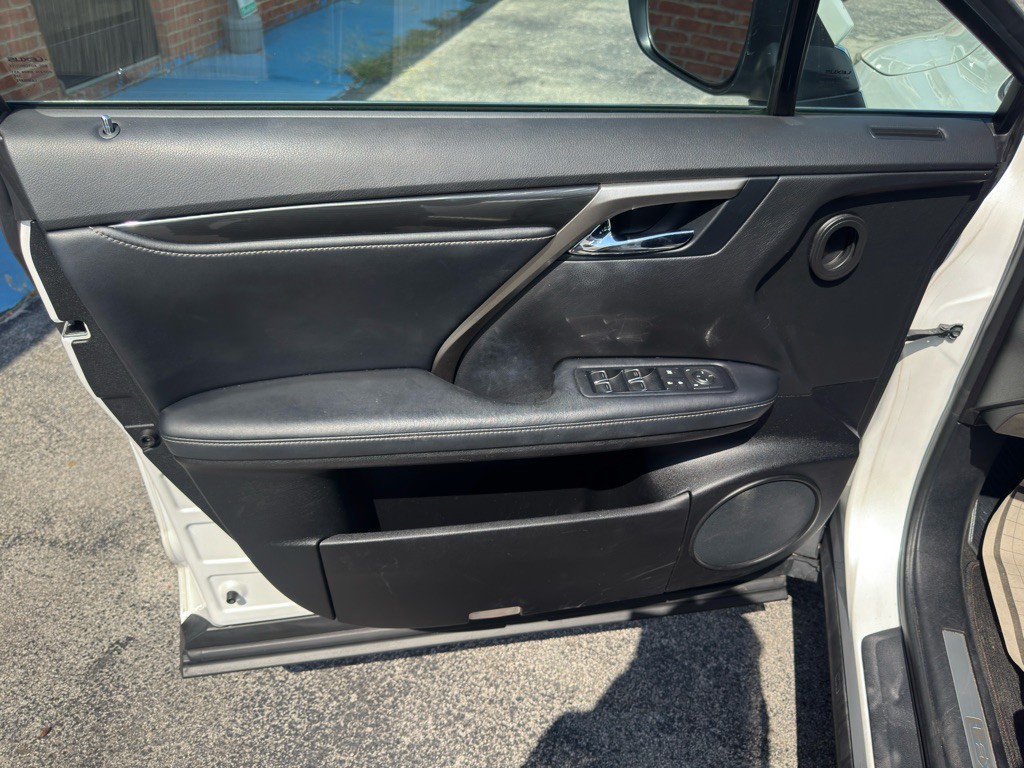 2016 Lexus RX Image 11