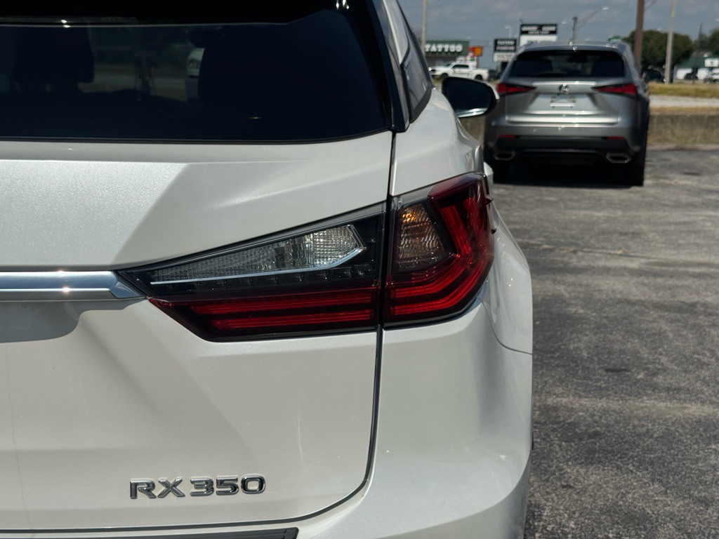 2016 Lexus RX Image 38