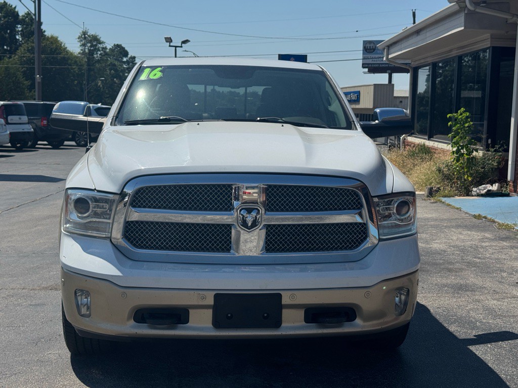 2016 RAM 1500 Image 3
