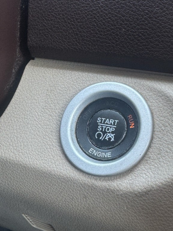2016 RAM 1500 Image 14