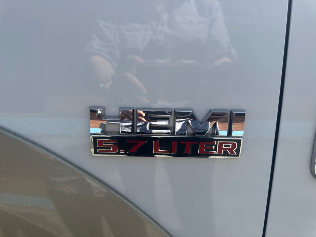 2016 RAM 1500 Image 35