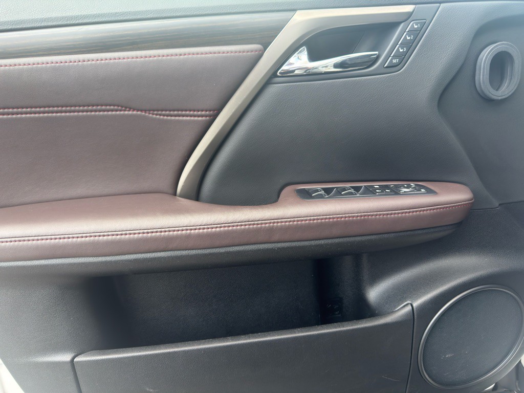2016 Lexus RX Image 9