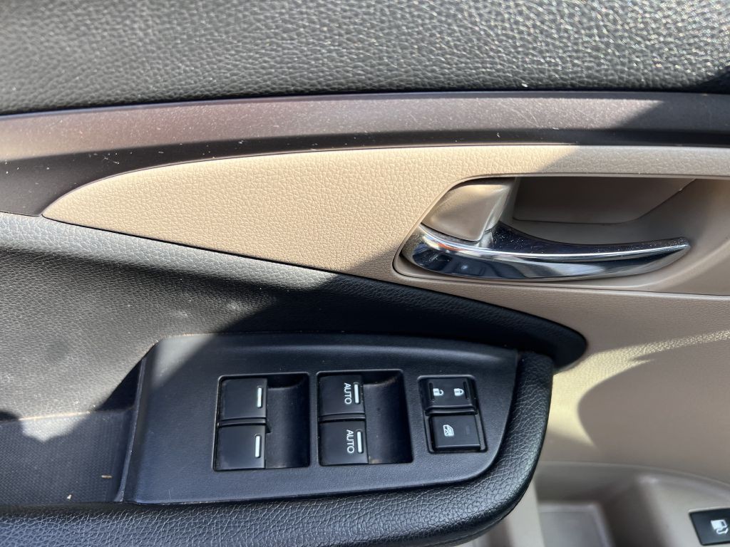 2017 Honda Ridgeline Image 10