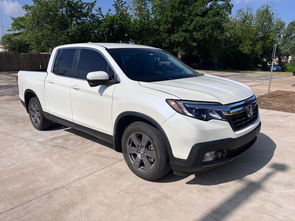 2017 Honda Ridgeline Image 22