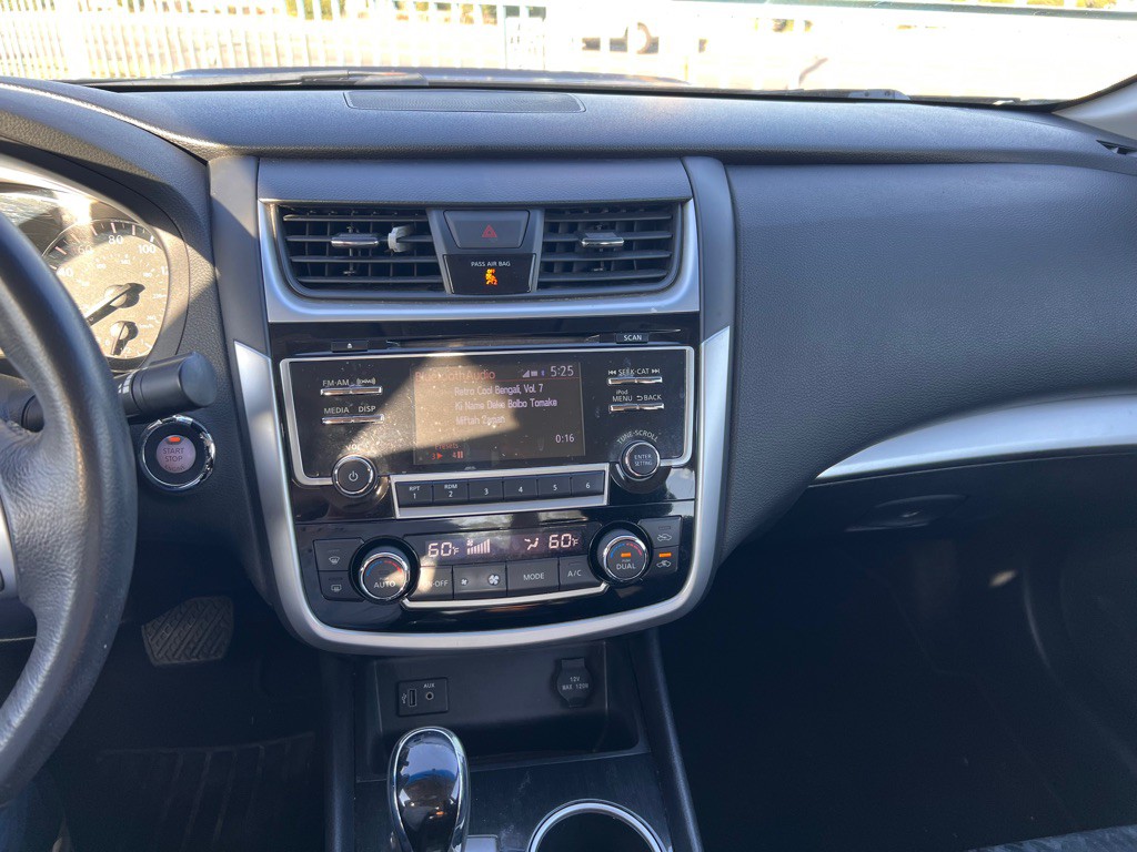 2018 Nissan Altima Image 8