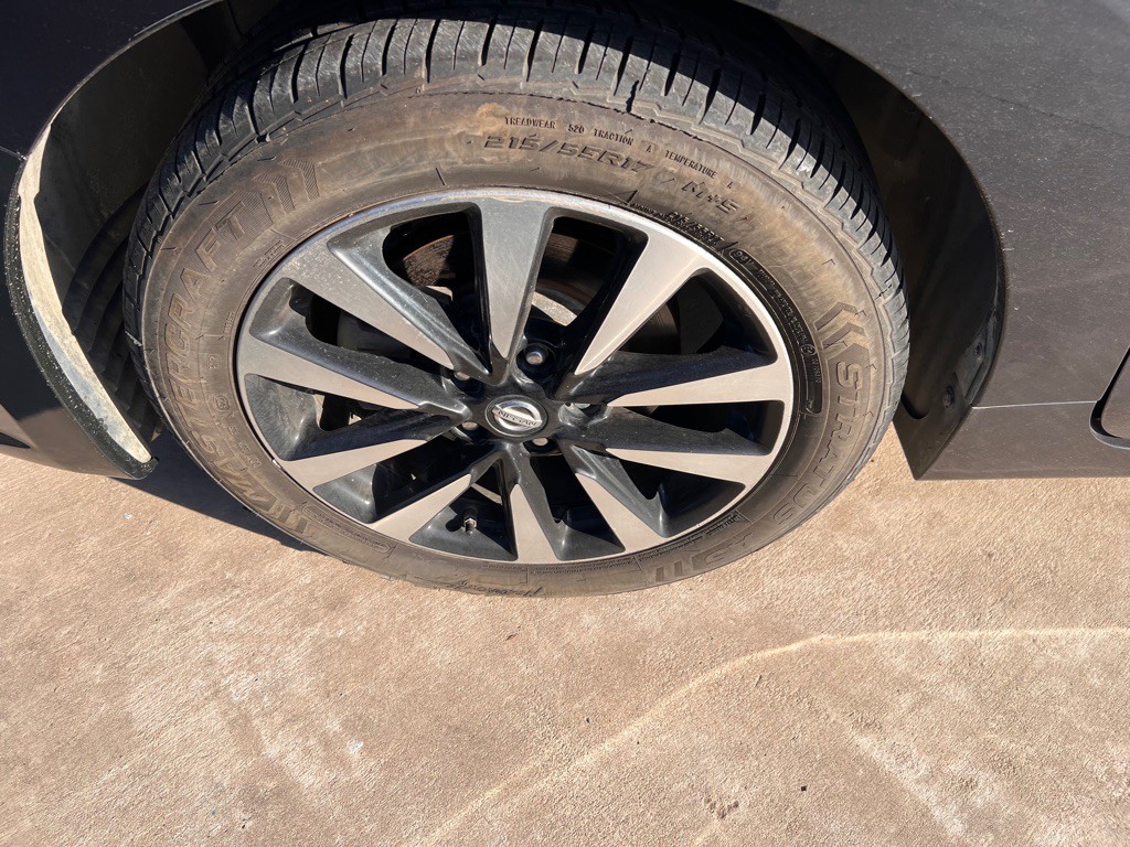 2018 Nissan Altima Image 11