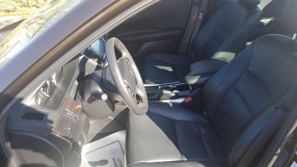 2016 Honda Accord Image 7