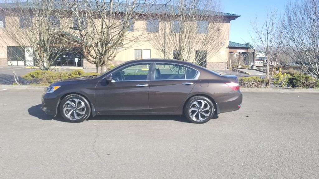 2016 Honda Accord Image 14