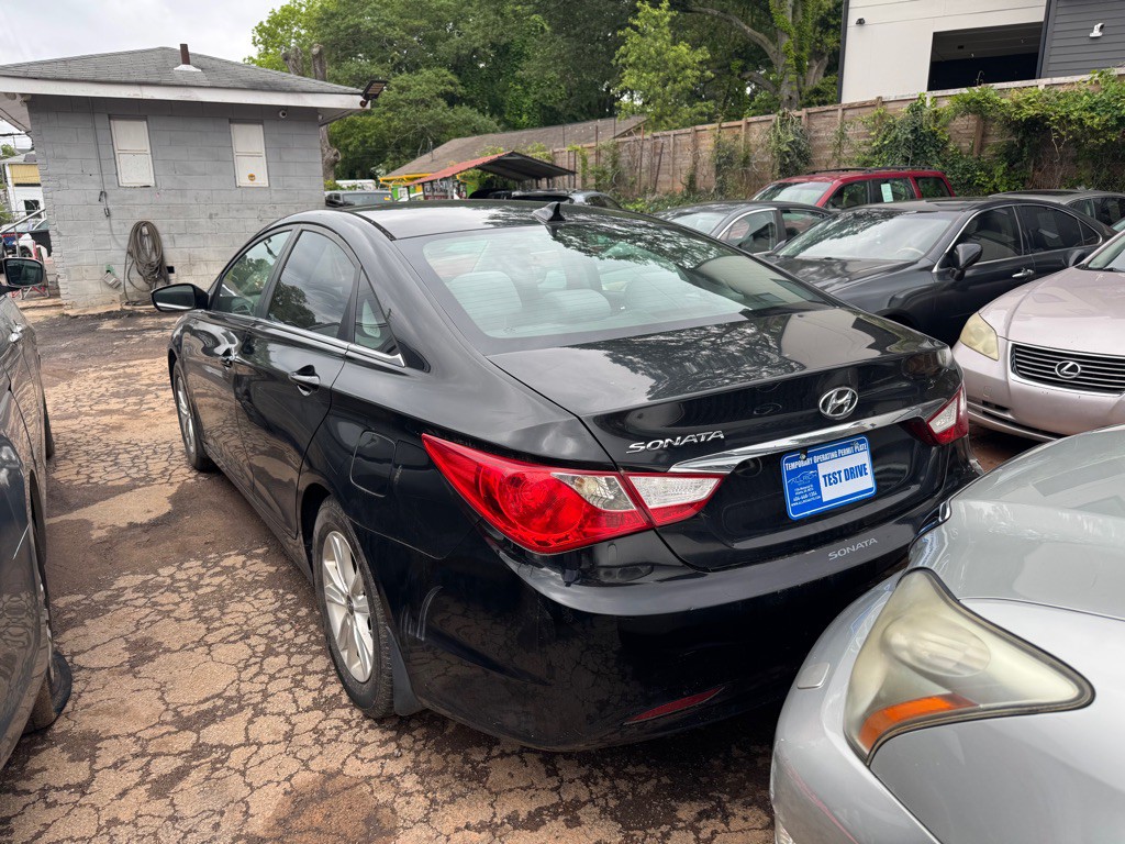2013 Hyundai Sonata Image 3