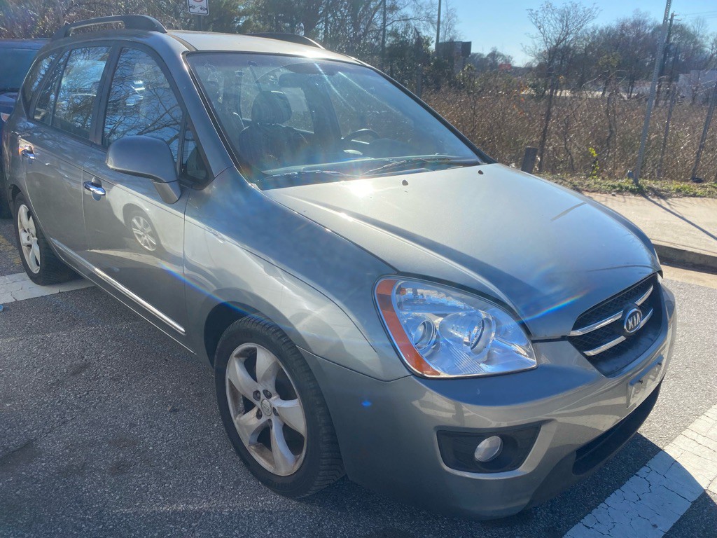 2009 Kia Rondo Image 2