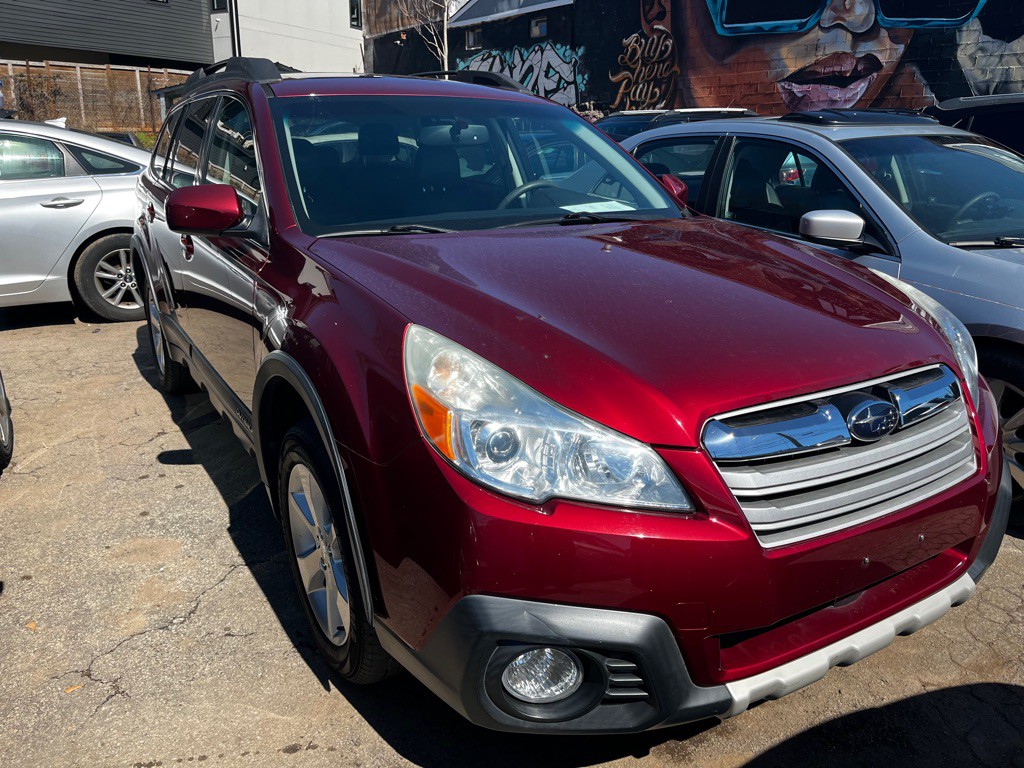 2013 Subaru Outback Image 2