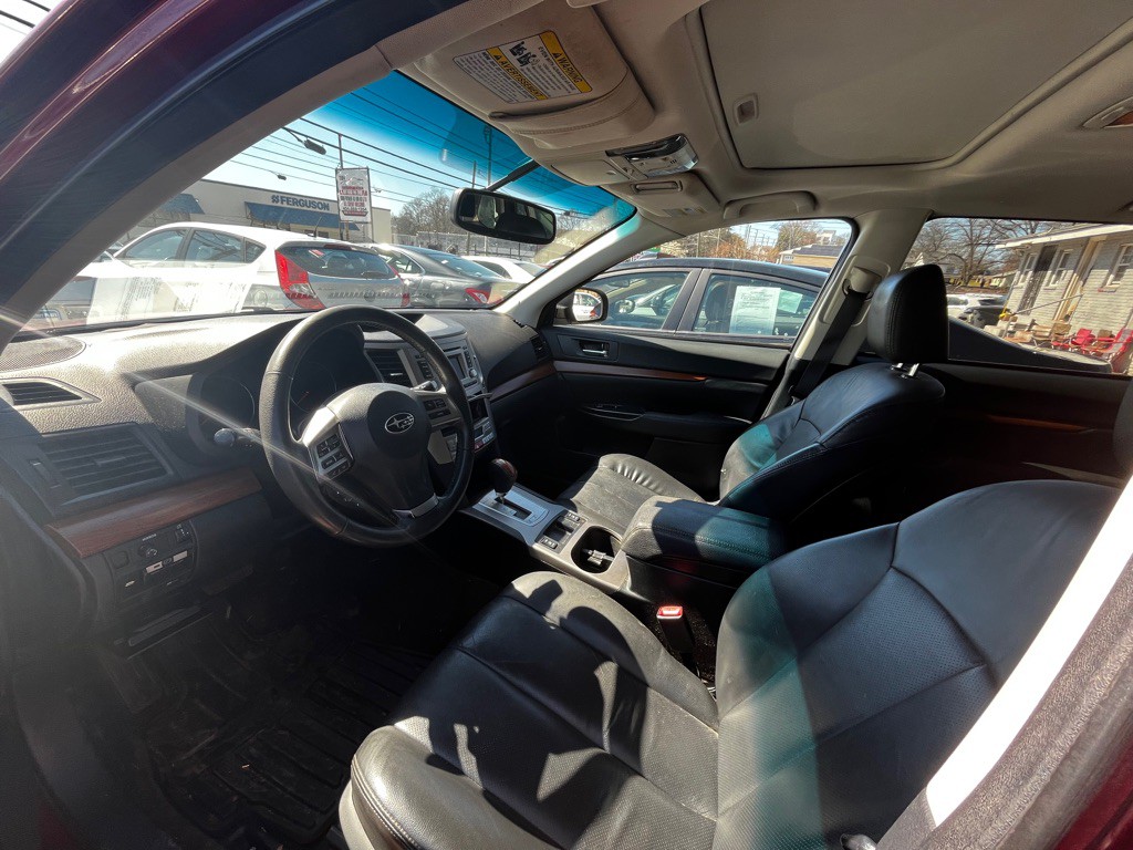 2013 Subaru Outback Image 6