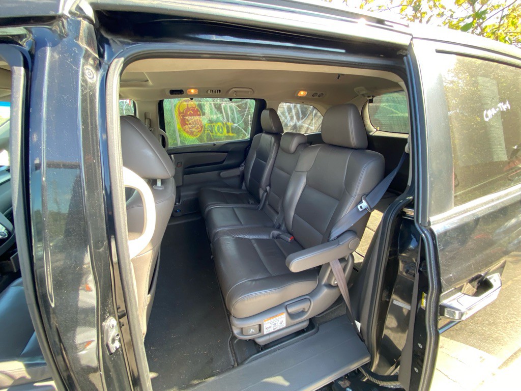 2012 Honda Odyssey Image 5