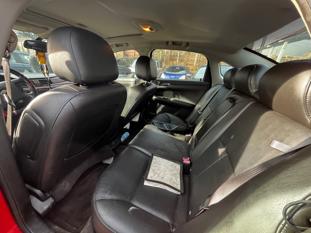 2010 Chevrolet Impala Image 6