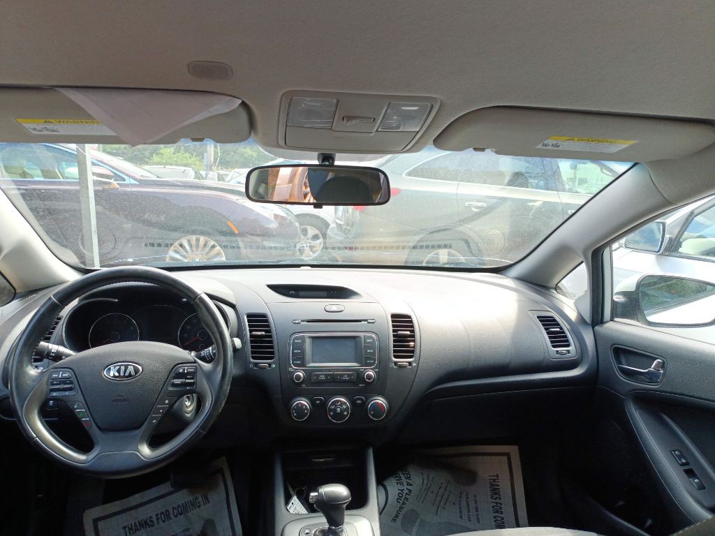 2016 Kia Forte Image 11