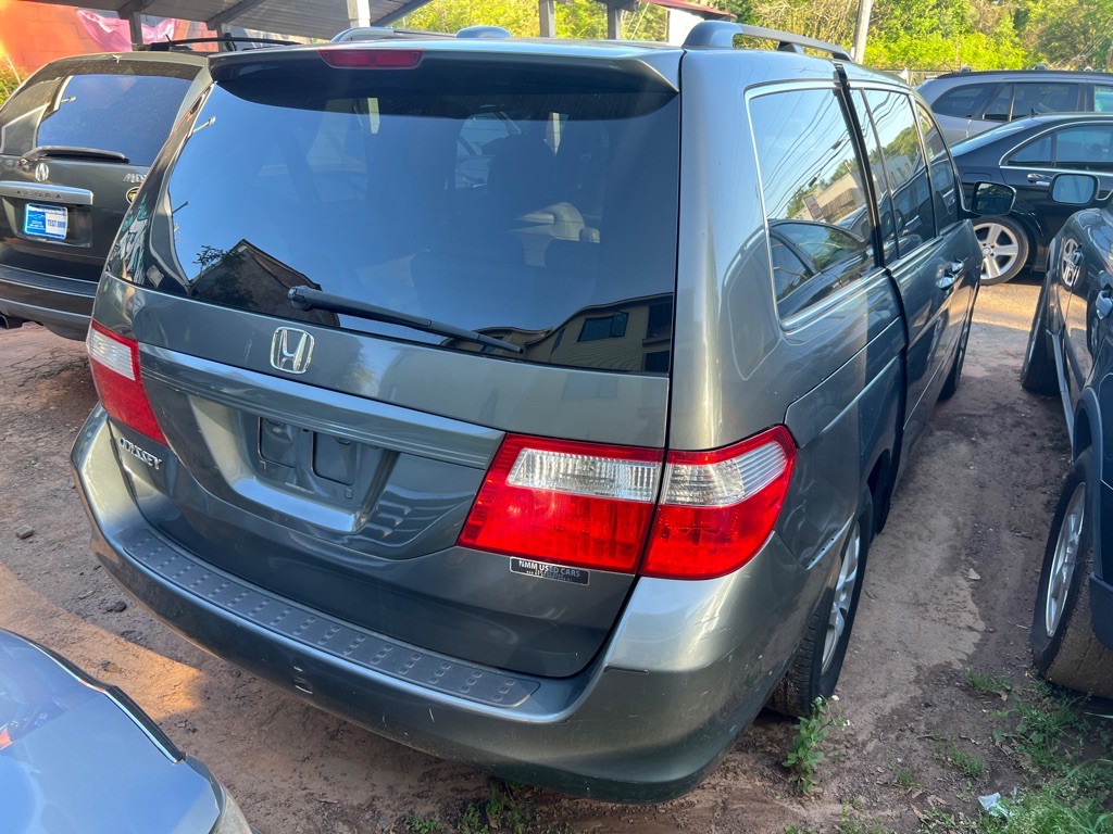 2007 Honda Odyssey Image 4
