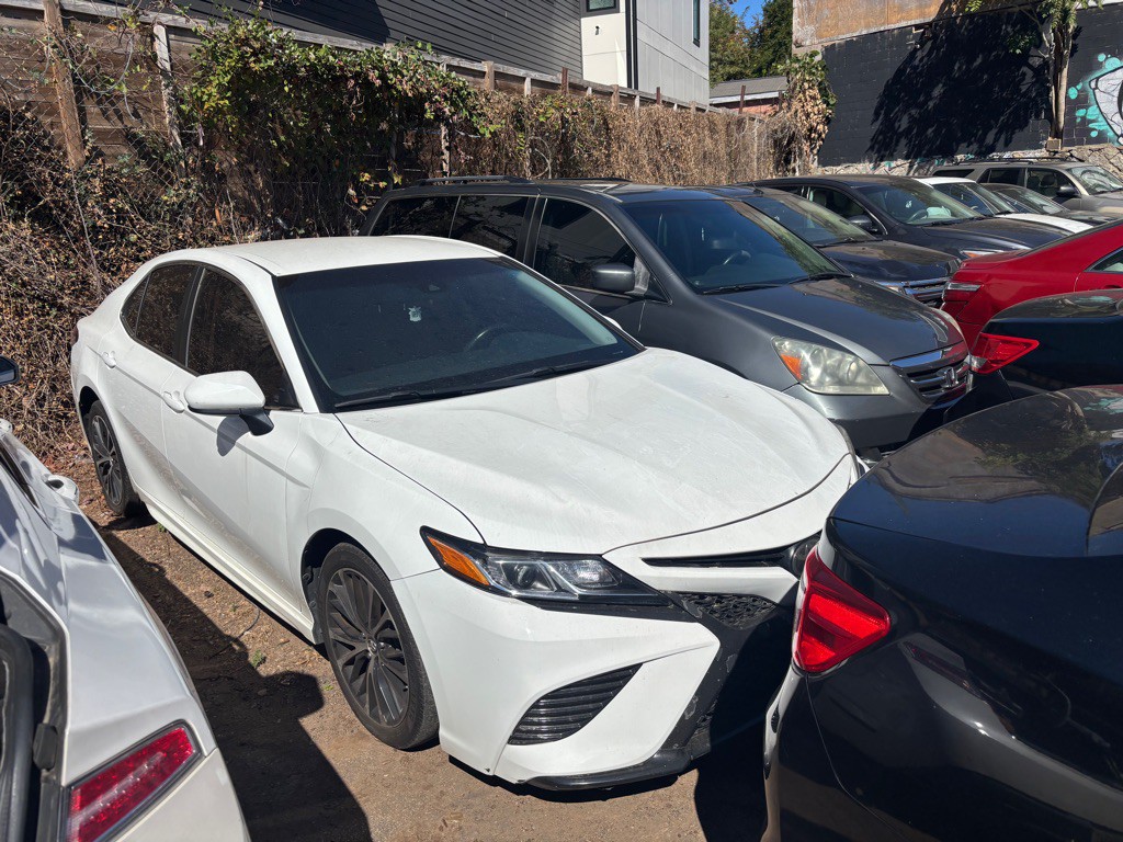2018 Toyota Camry Image 6