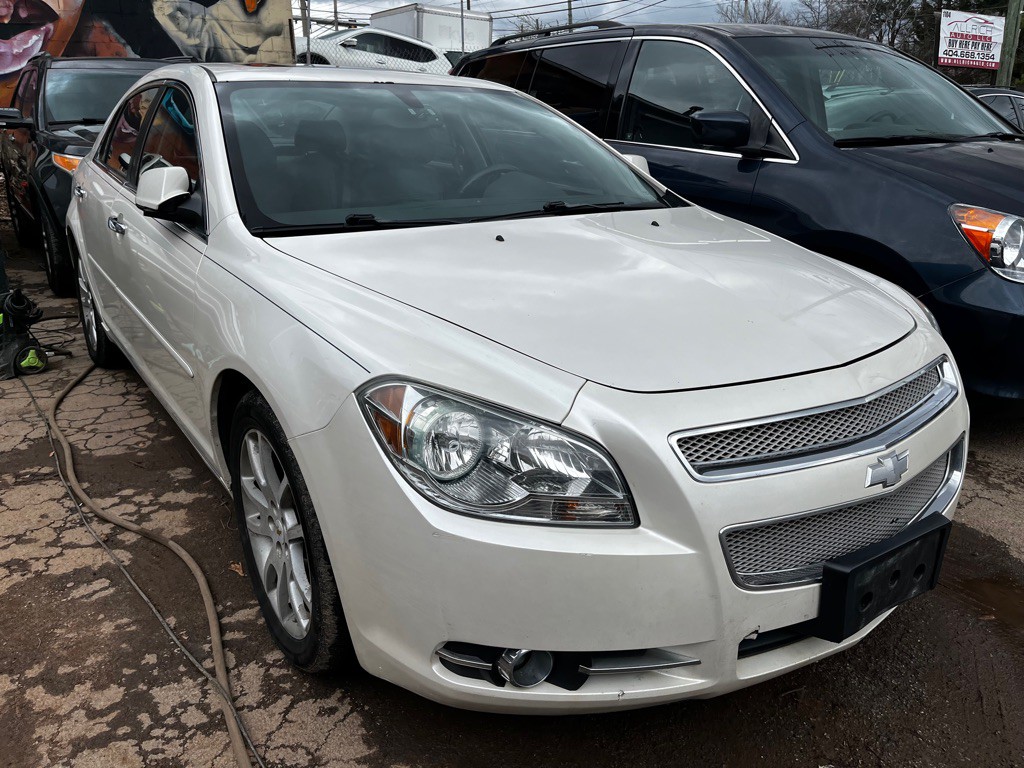2010 Chevrolet Malibu Image 1