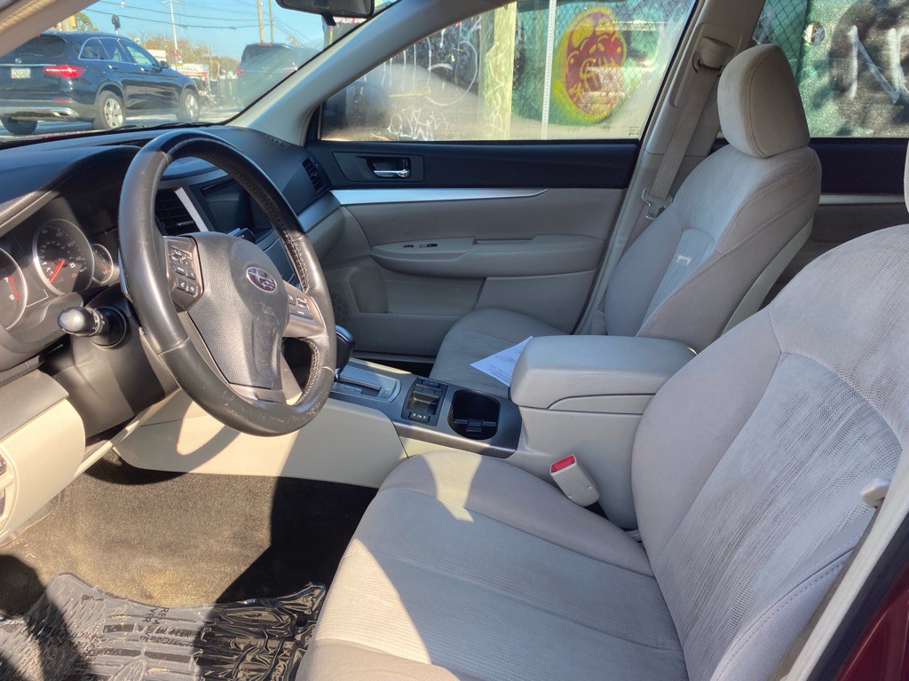 2013 Subaru Outback Image 5