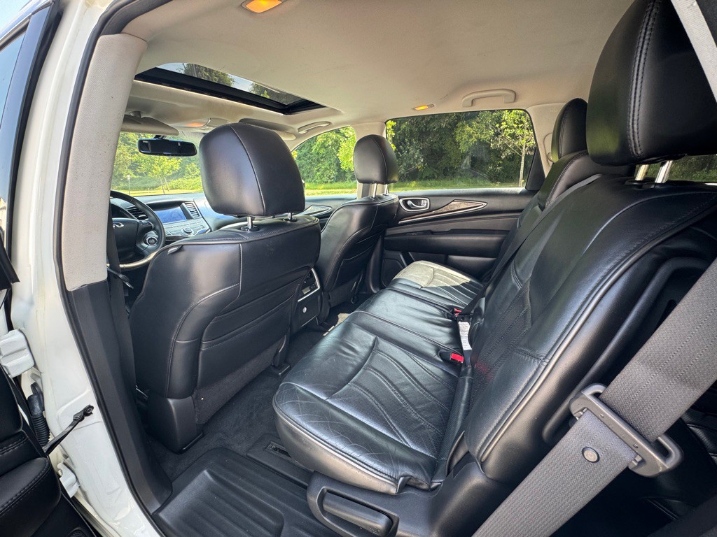 2013 INFINITI JX35 Image 5