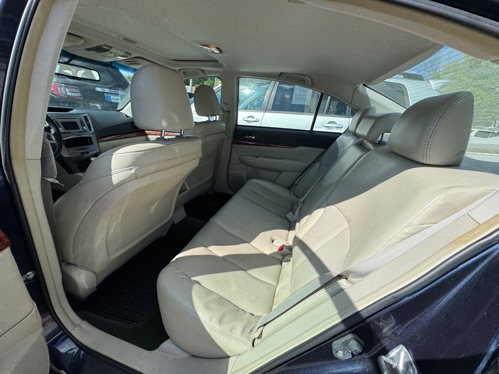 2012 Subaru Legacy Image 6