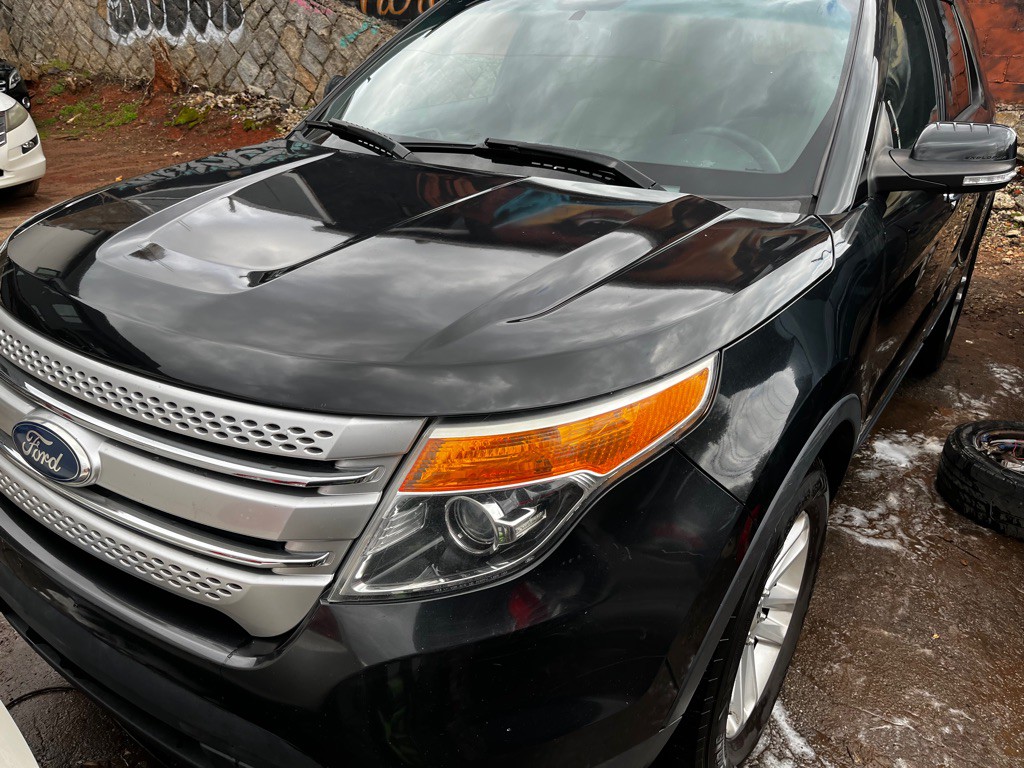 2014 Ford Explorer Image 2