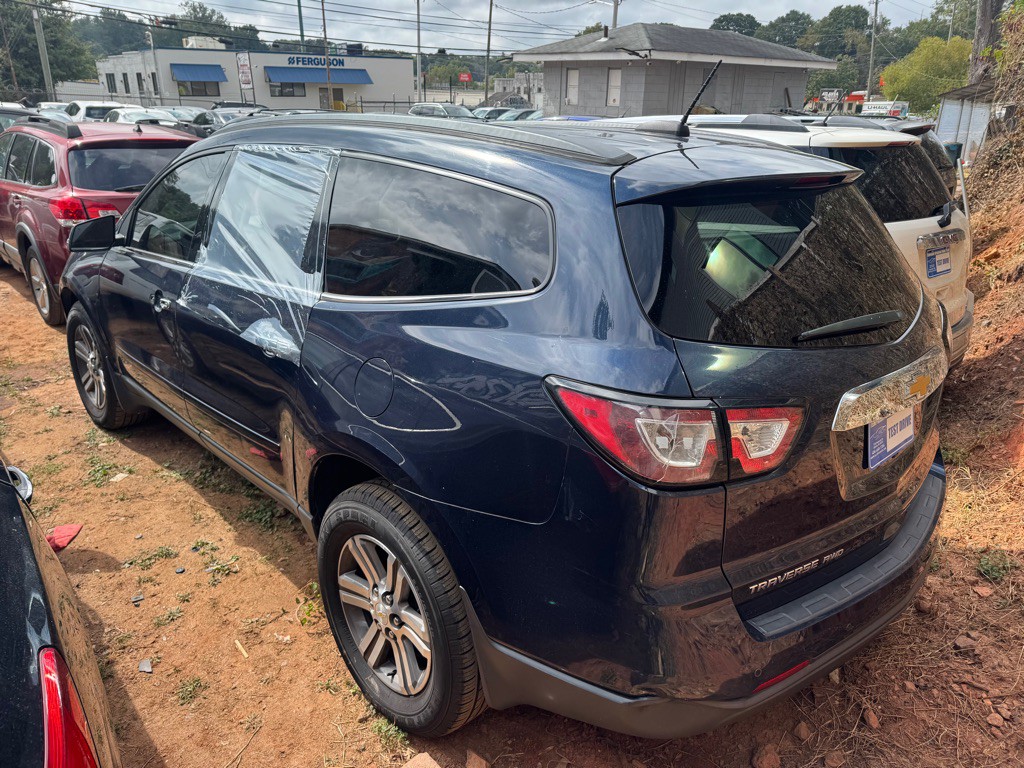 2017 Chevrolet Traverse Image 3