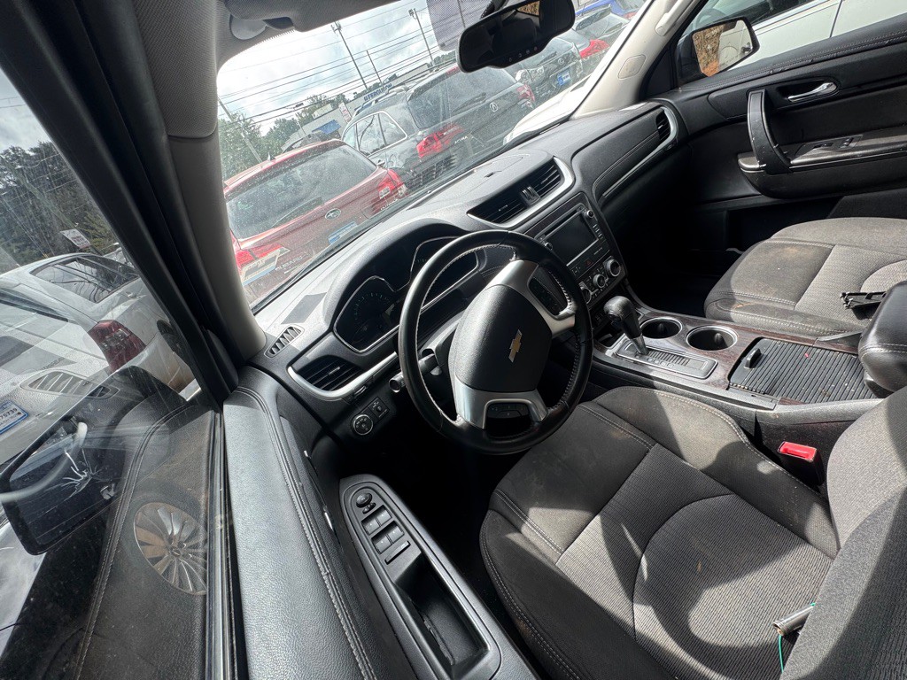2017 Chevrolet Traverse Image 6