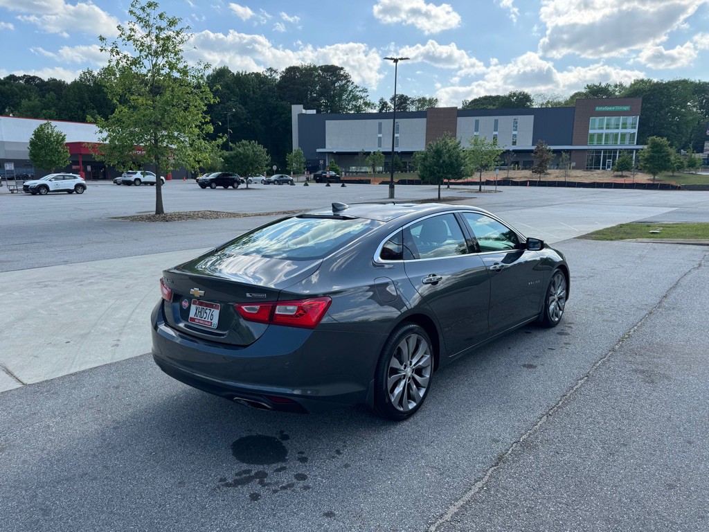 2016 Chevrolet Malibu Image 3