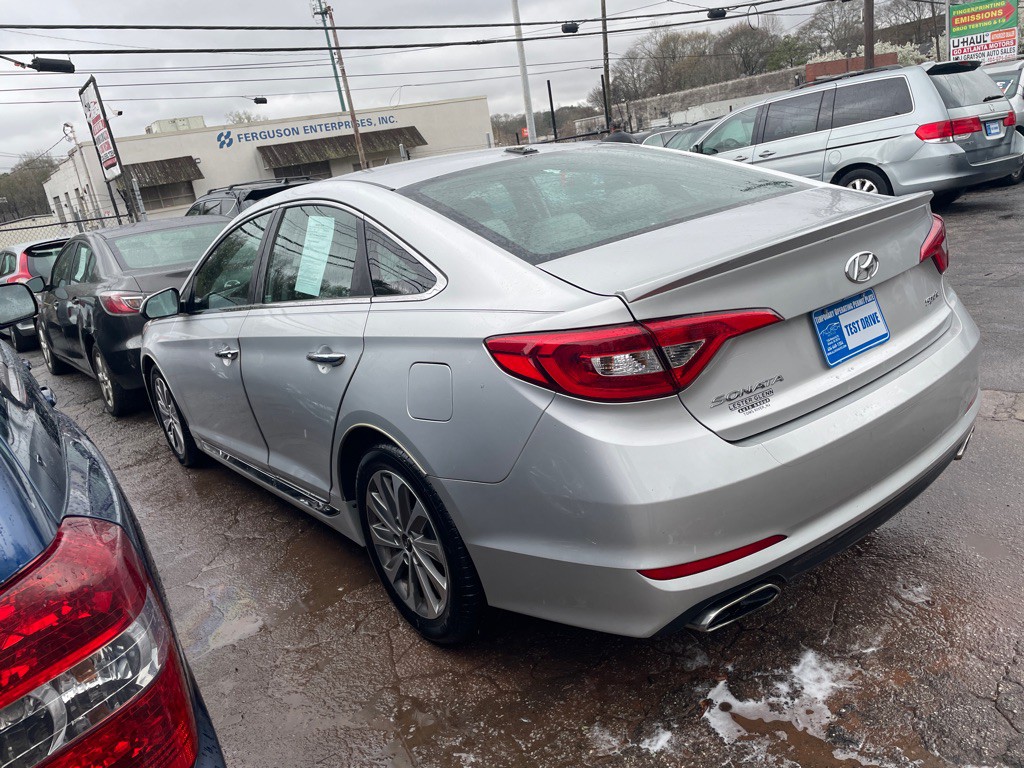 2015 Hyundai Sonata Image 4