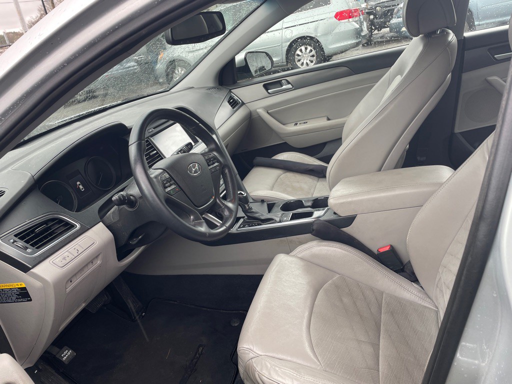 2015 Hyundai Sonata Image 5