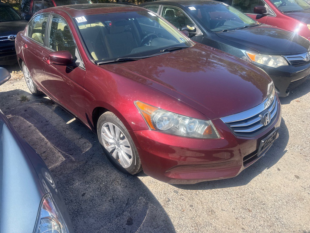 2011 Honda Accord Image 2