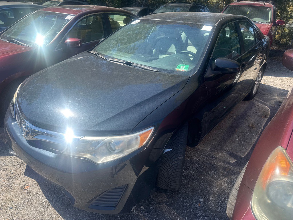 2012 Toyota Camry Image 1