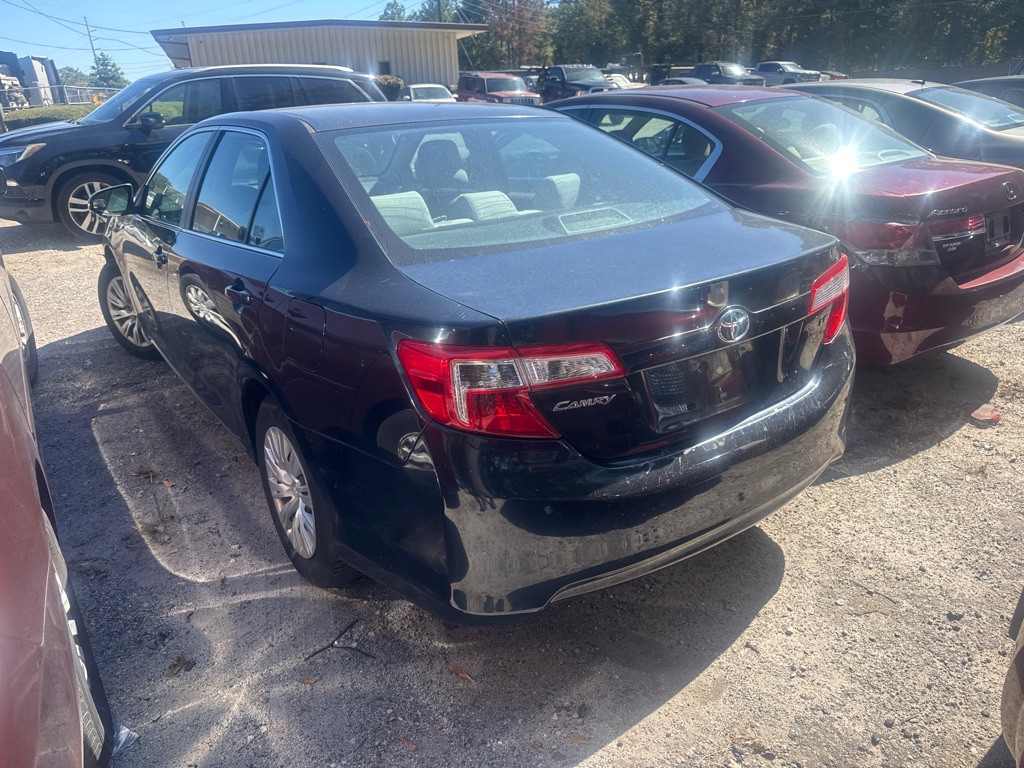 2012 Toyota Camry Image 3
