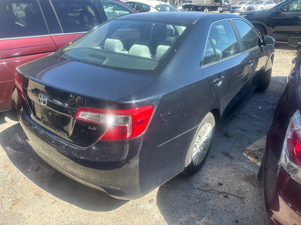2012 Toyota Camry Image 4