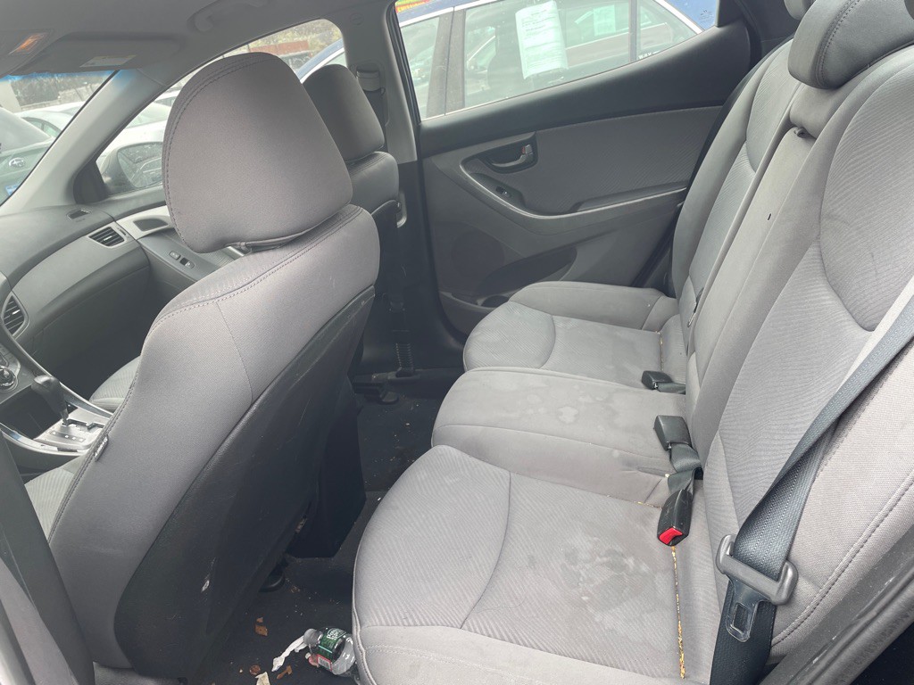 2013 Hyundai Elantra Image 6