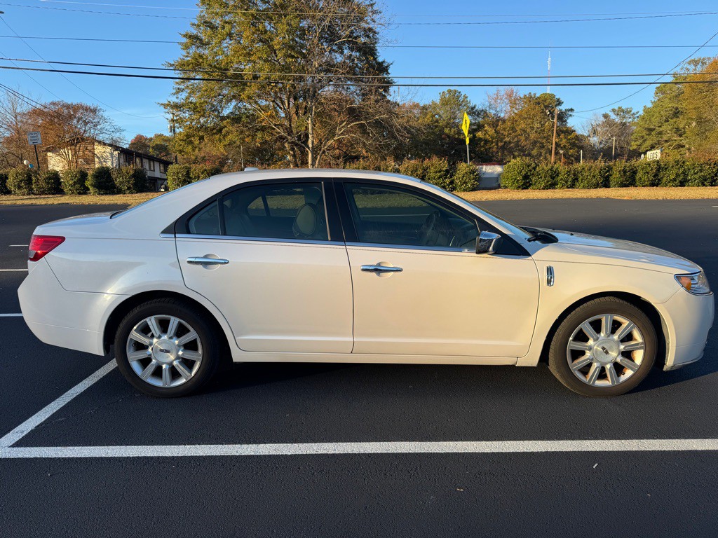 2012 Lincoln MKZ Image 13